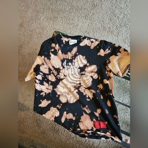 chnge skellington shirt